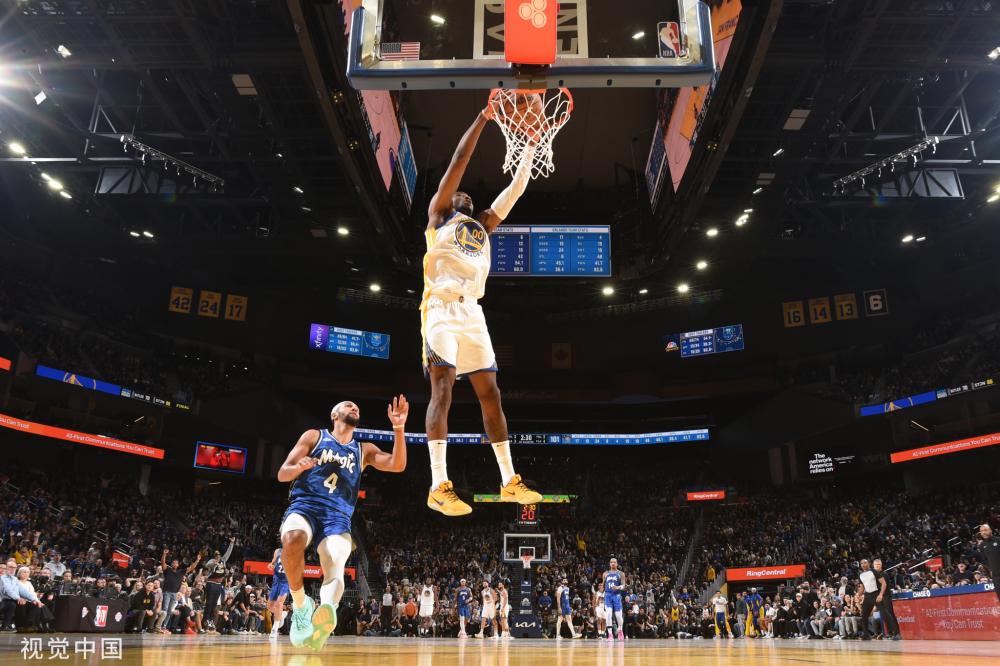 年足球的发 年足球的发