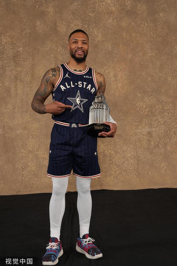 和球迷带来 和球迷带来