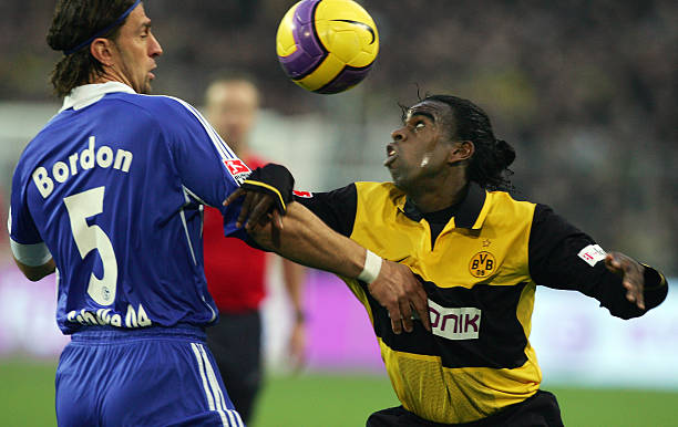 防守上显得 防守上显得