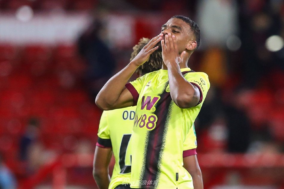 待与希望 待与希望