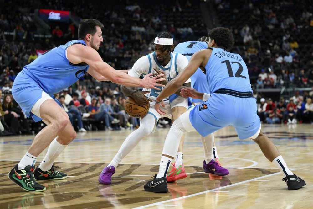 球助攻队友 球助攻队友